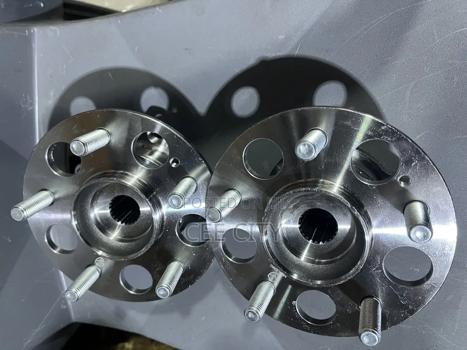 Honda Cr-v 2017-2022 Back Hub. 4x4