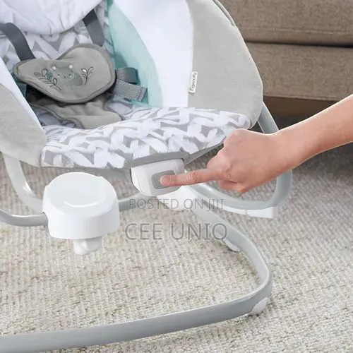 Ingenuity Simple Comfort Crading Swing