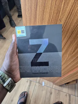 New Samsung Galaxy Z Fold 3 256 GB Black