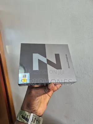 New Samsung Galaxy Z Fold 3 256 GB Black