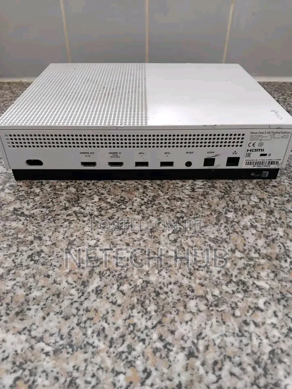 Xbox One S No Game and Pad
