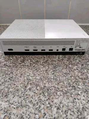 Xbox One S No Game and Pad