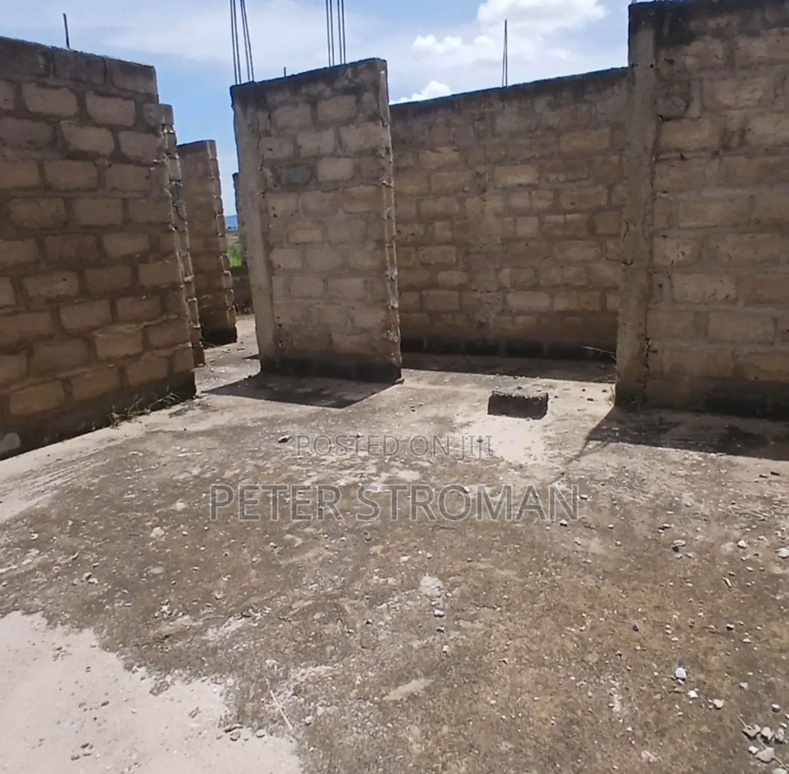 4bdrm Mansion in Kass Estate, Amasaman for sale