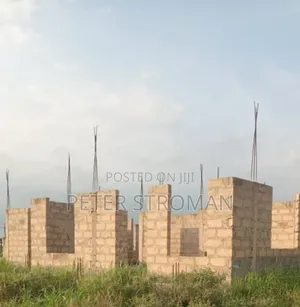 4bdrm Mansion in Kass Estate, Amasaman for sale