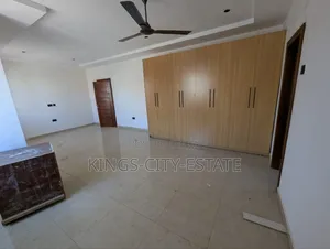 3bdrm House in Achimota Near The for rent