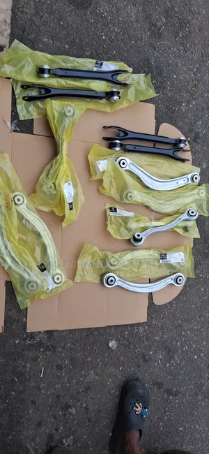 Complete Set of Lower Control Arm for Mercedes-Benz C250