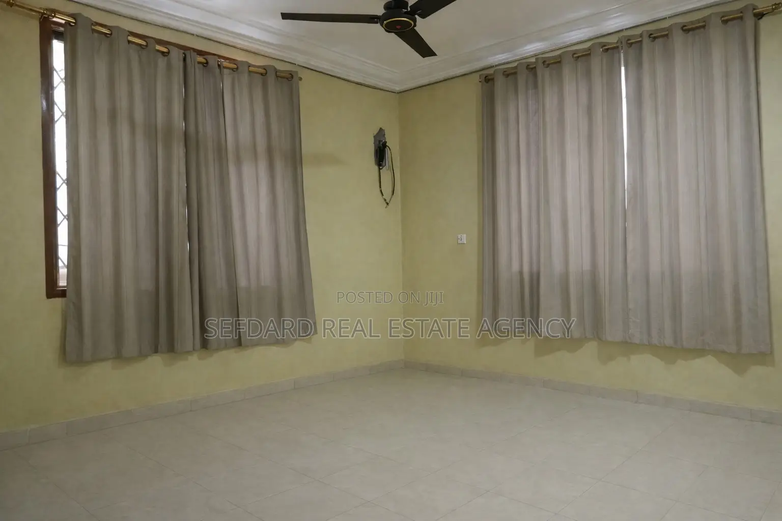 6bdrm House in Sefdard Properties, Pokuase for sale