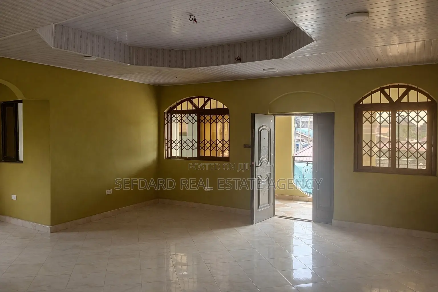 6bdrm House in Sefdard Properties, Pokuase for sale