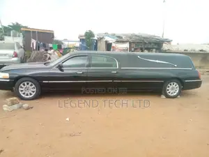 Limo Hearse for Rentals Funeral (Black)