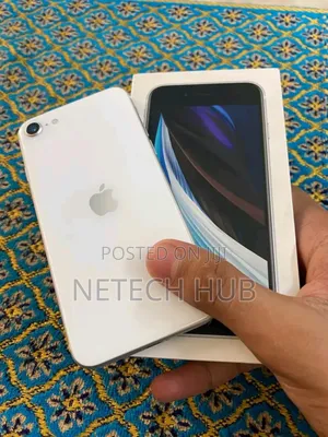 Apple iPhone SE (2022) 256 GB White
