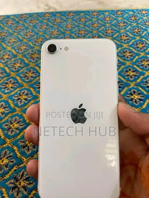 Apple iPhone SE (2022) 256 GB White