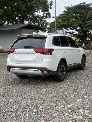 Mitsubishi Outlander 2.0 PHEV AWD 2018 White