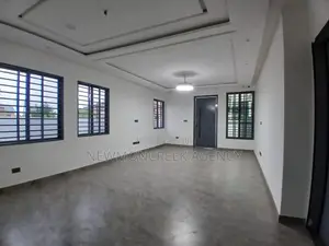 3bdrm Bungalow in Lakeside Estates, Accra Metropolitan for sale