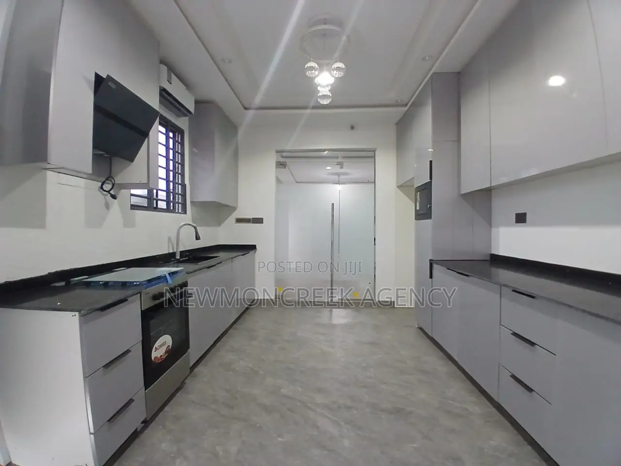 3bdrm Bungalow in Lakeside Estates, Accra Metropolitan for sale