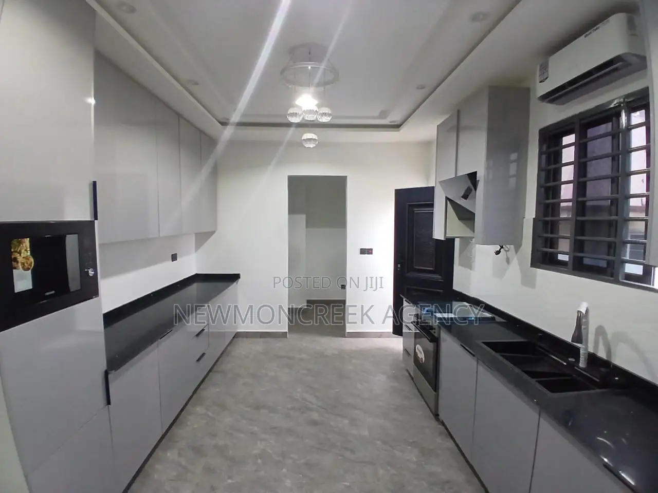 3bdrm Bungalow in Lakeside Estates, Accra Metropolitan for sale