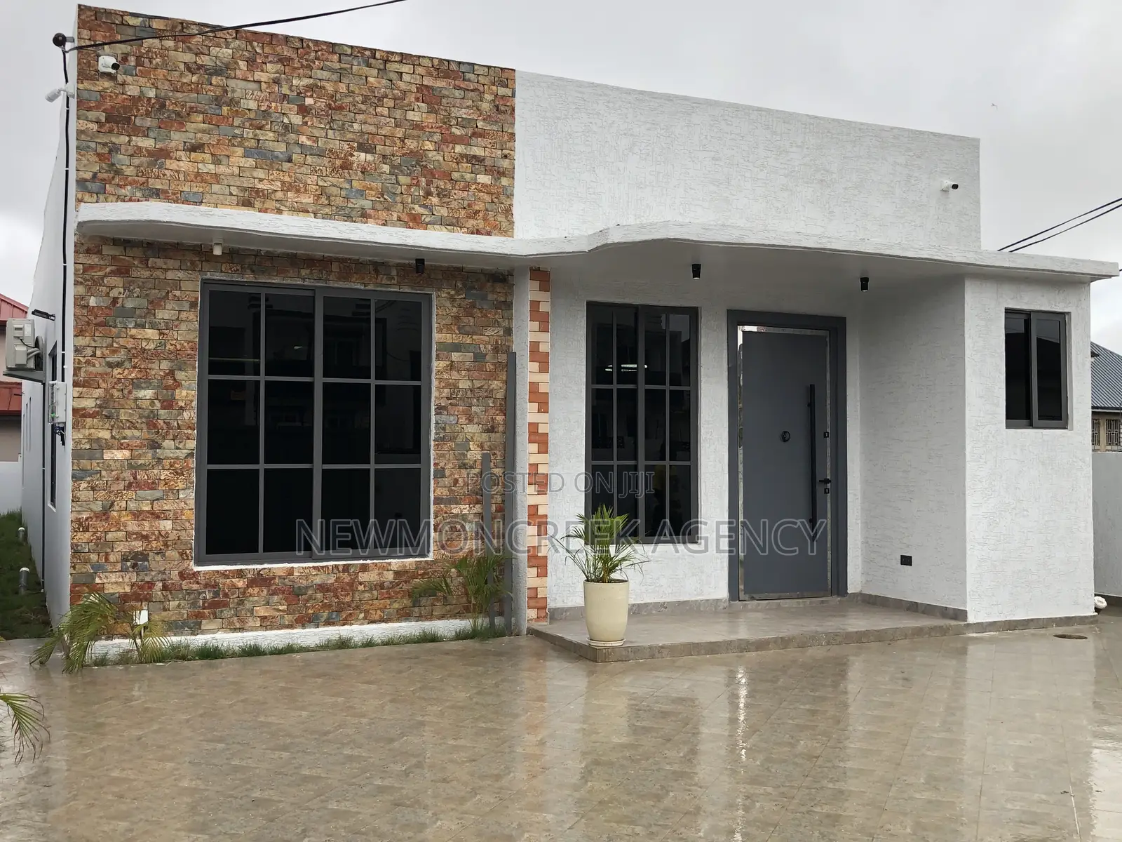 3bdrm Bungalow in Lakeside Estates, Accra Metropolitan for sale