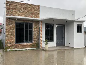 3bdrm Bungalow in Lakeside Estates, Accra Metropolitan for sale