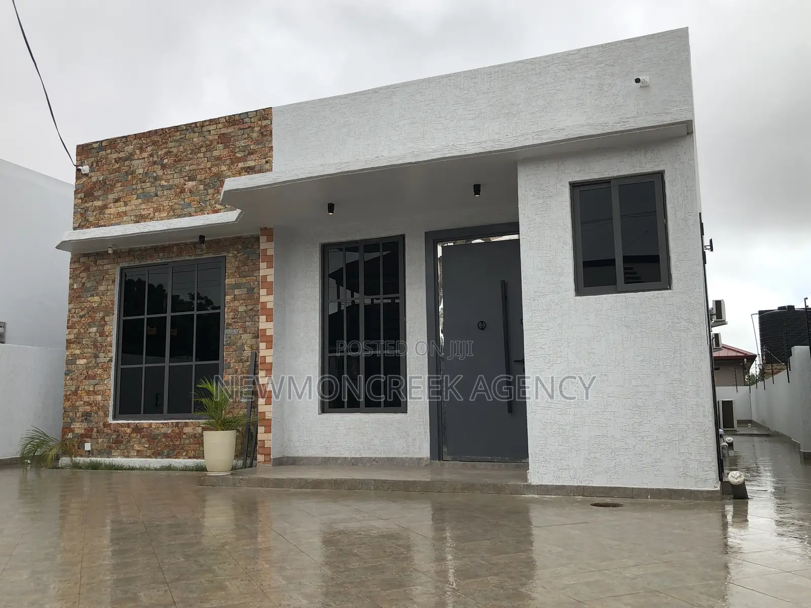 3bdrm Bungalow in Lakeside Estates, Accra Metropolitan for sale