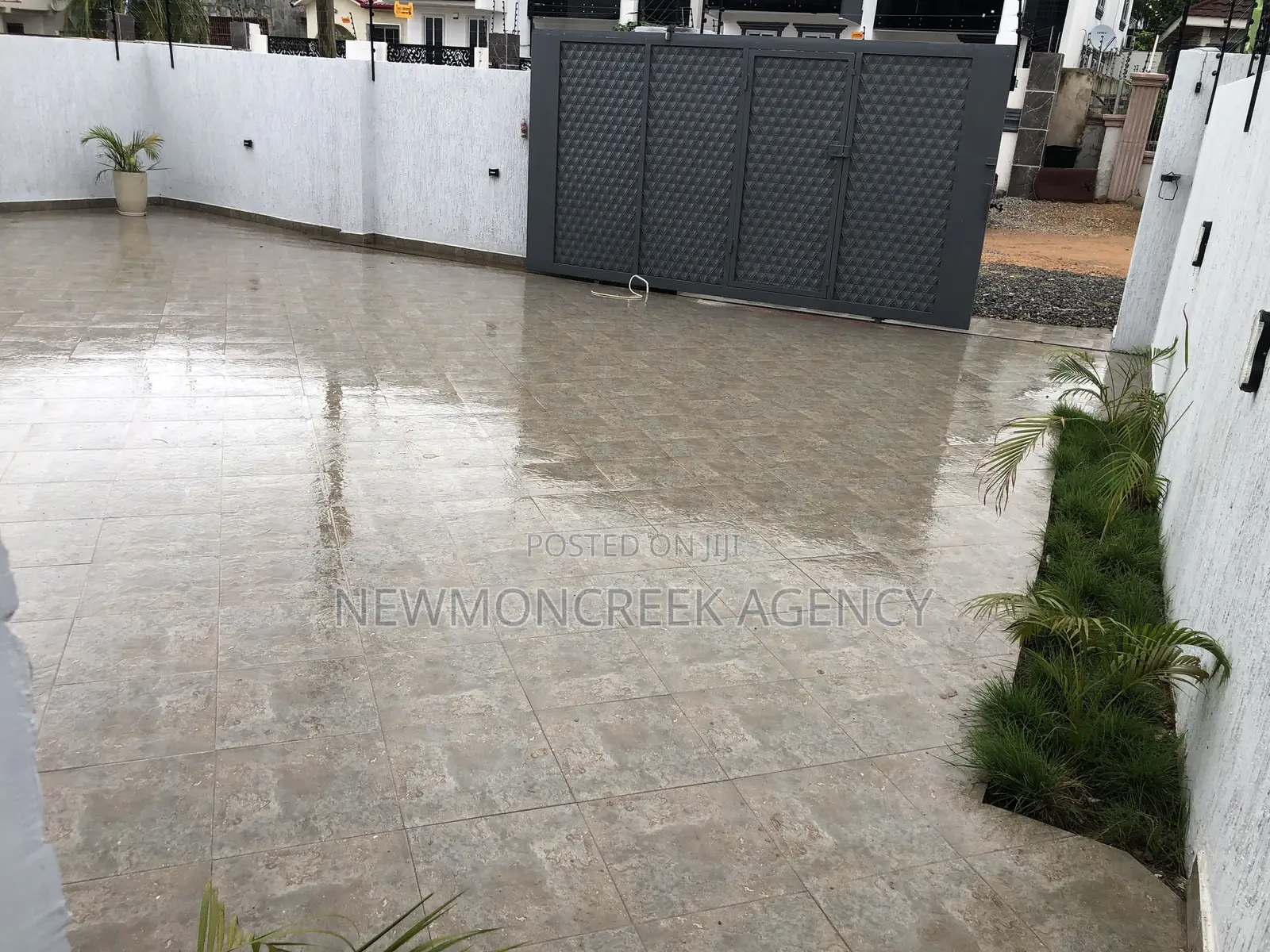 3bdrm Bungalow in Lakeside Estates, Accra Metropolitan for sale