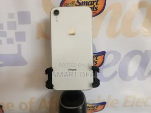 Apple iPhone XR 64 GB White