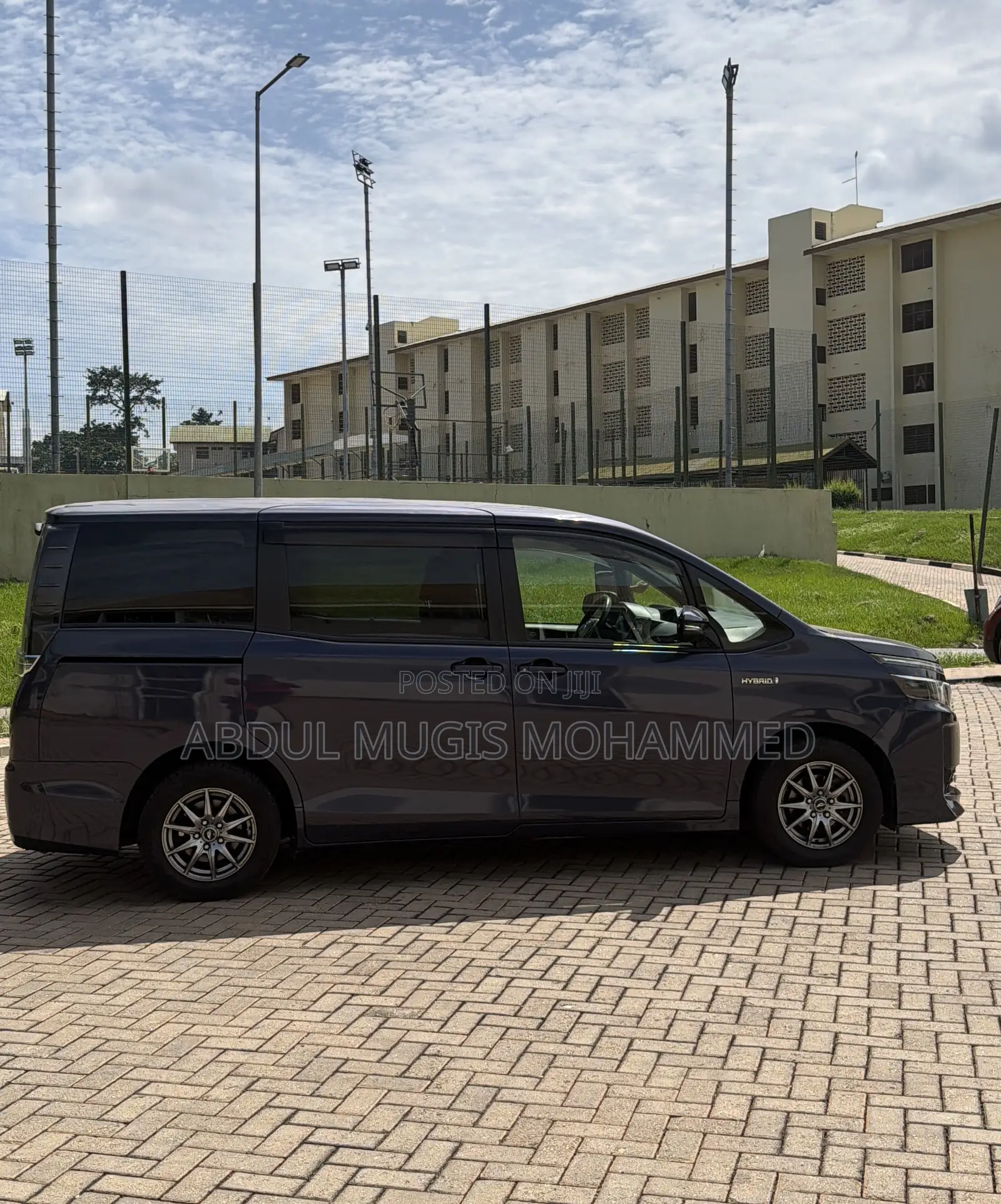 Toyota Voxy 2015 Blue