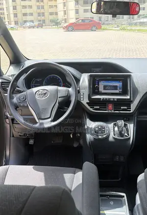Toyota Voxy 2015 Blue