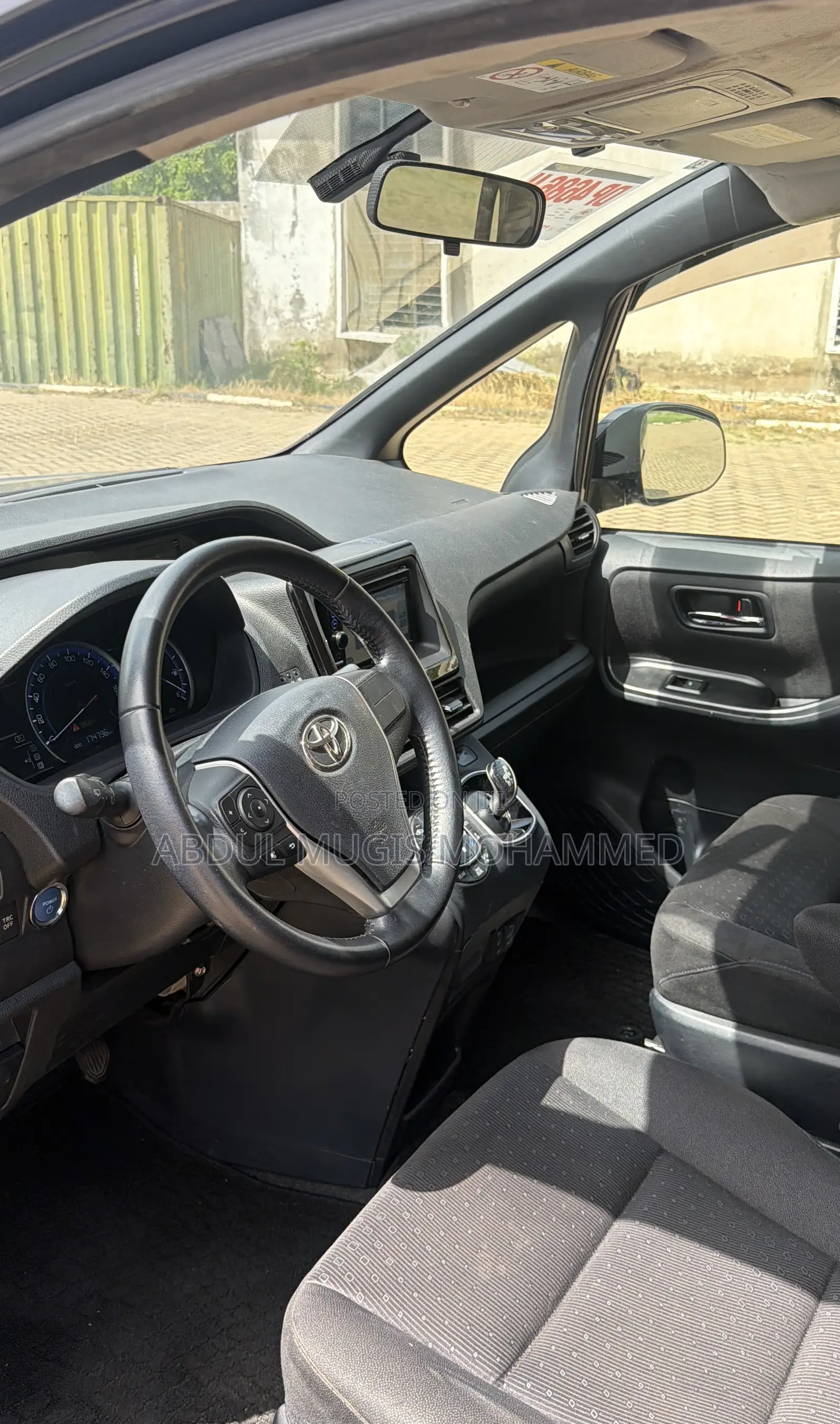 Toyota Voxy 2015 Blue