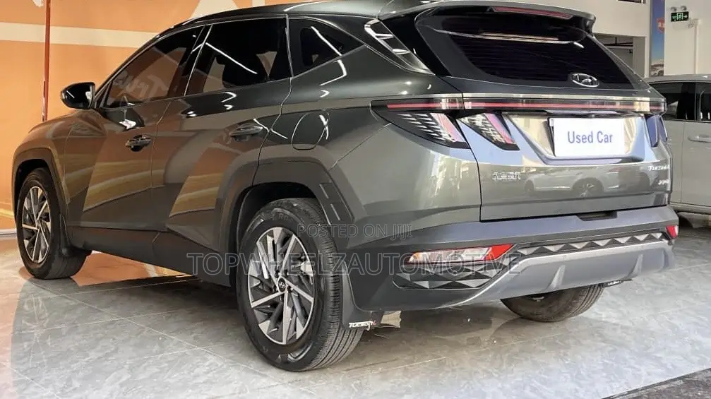 Hyundai Tucson 2023 Gray