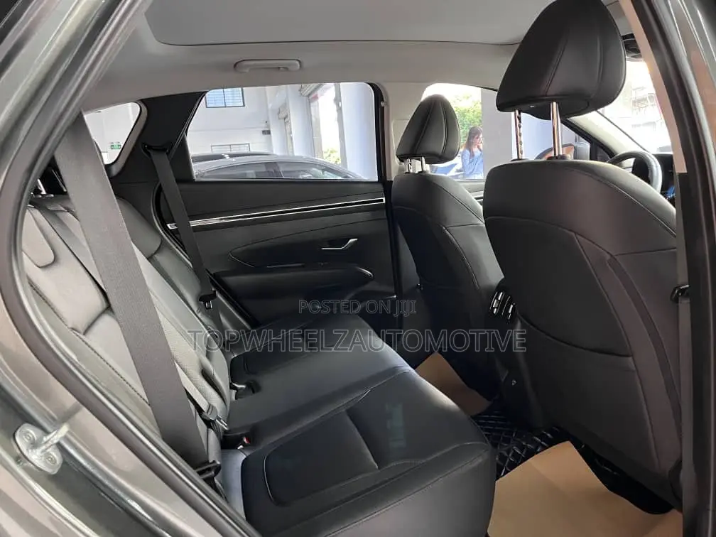 Hyundai Tucson 2023 Gray