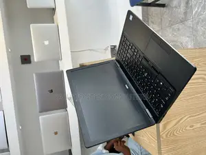 Laptop Dell Latitude 15 5580 8GB Intel Core i5 HDD 500GB