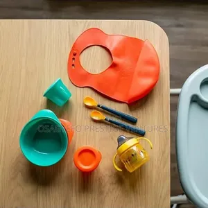 Tommee Tippee First Tastes Weaning Starter Kit