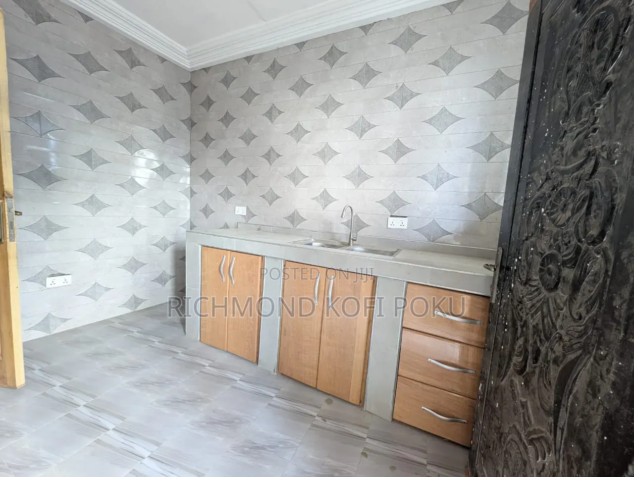 2bdrm Apartment in Kofis Realty, Spintex for rent