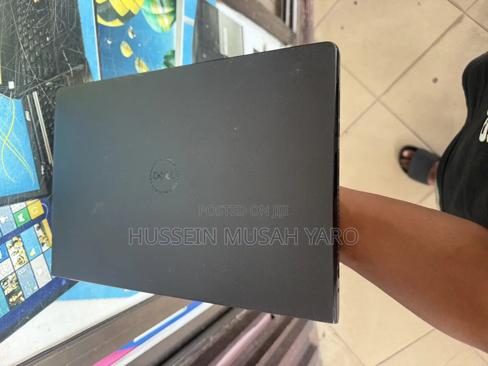 Laptop Dell Inspiron 15 5566 4GB Intel Core i3 SSD 128GB
