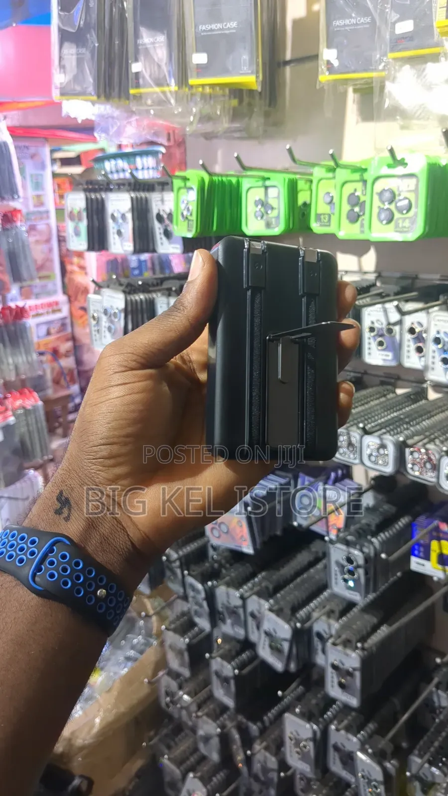 Sleek Magnetic Power Bank With Stand