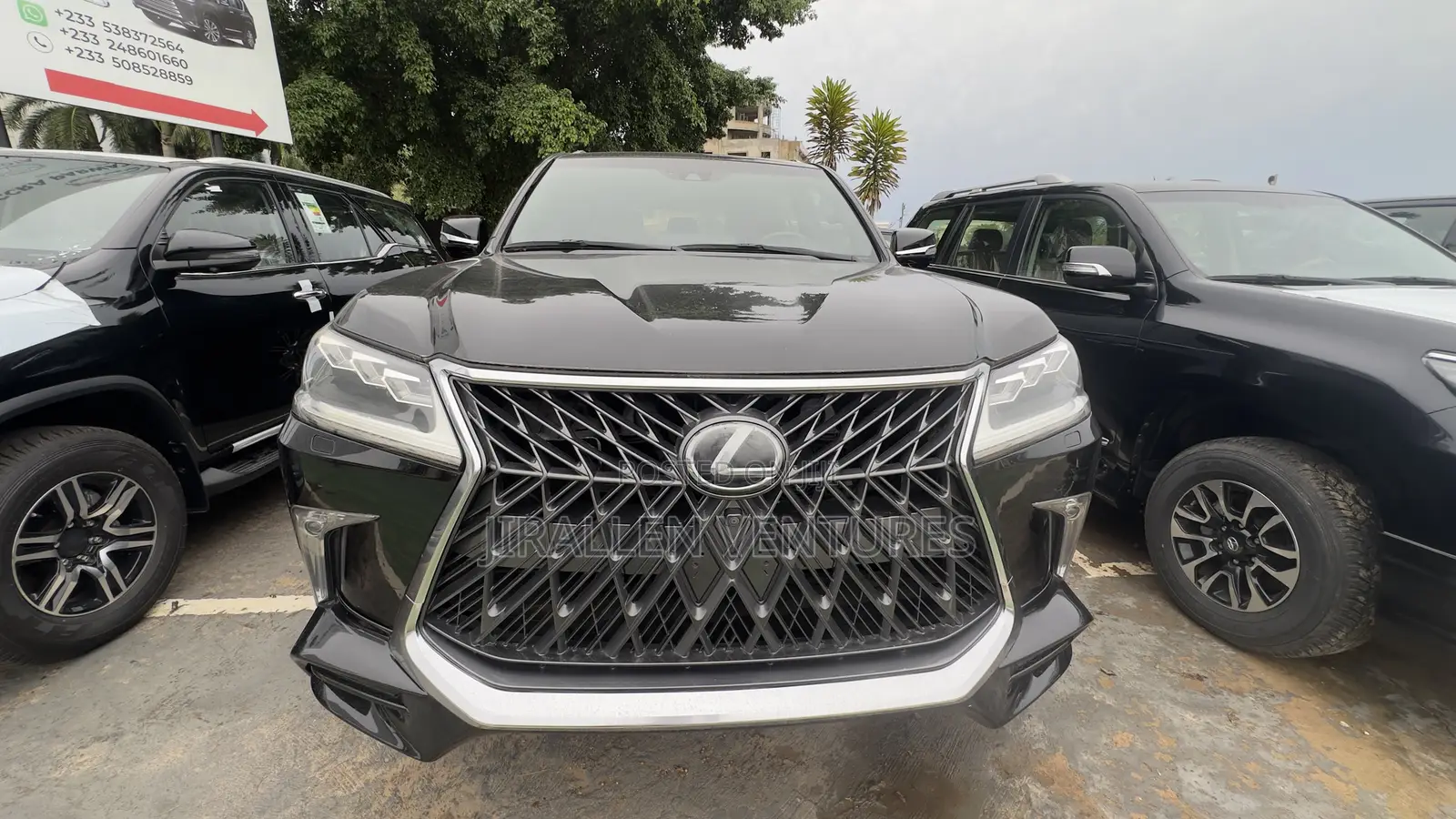 Lexus LX 2018 Black
