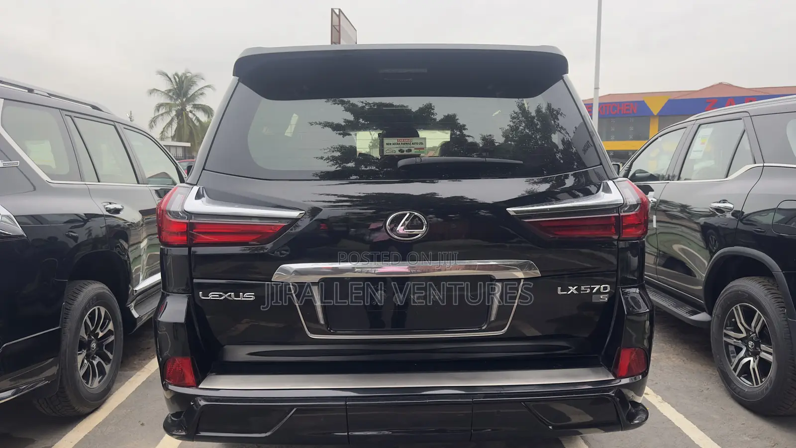 Lexus LX 2018 Black
