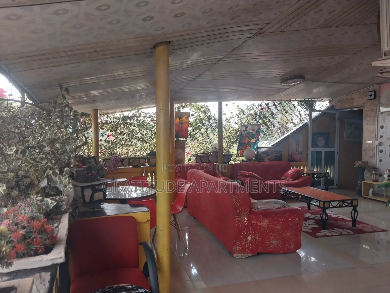Gratitude:Presidential Suite-1brm+Sit-Out Lounge Ghc600 Per Day:2guest