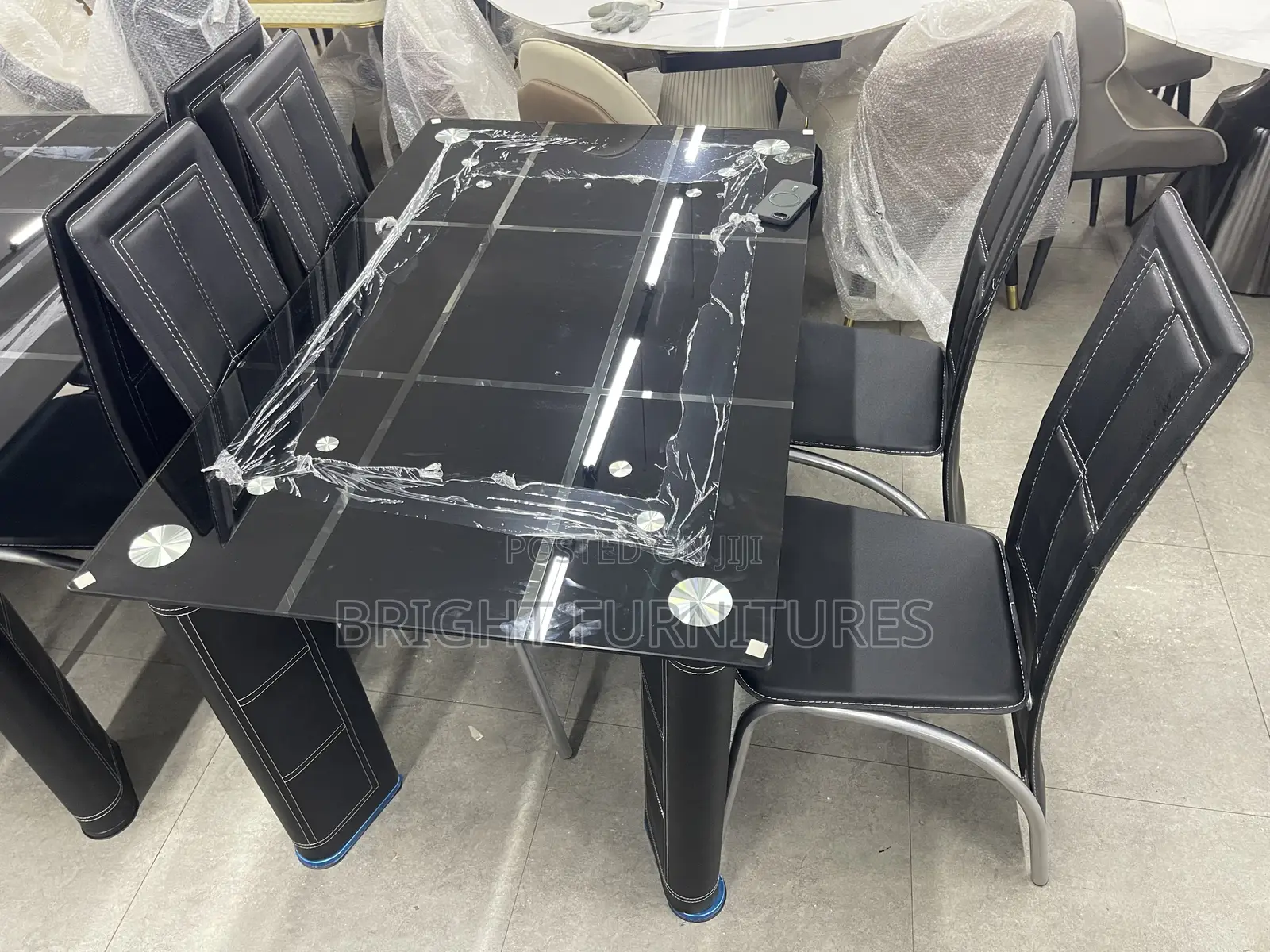 Glass Dining Table With 4 Leather Chairs