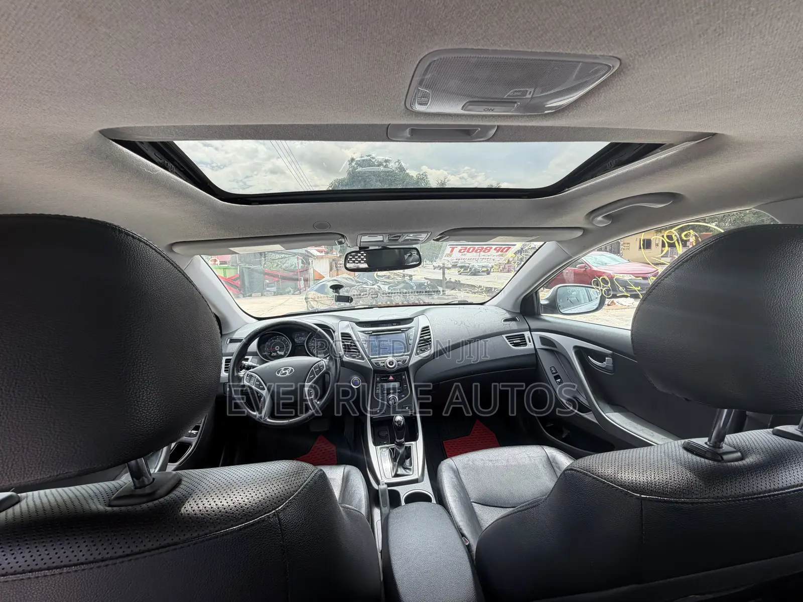 Hyundai Elantra Limited 4dr Sedan (1.8L 4cyl 6A) 2015 Silver