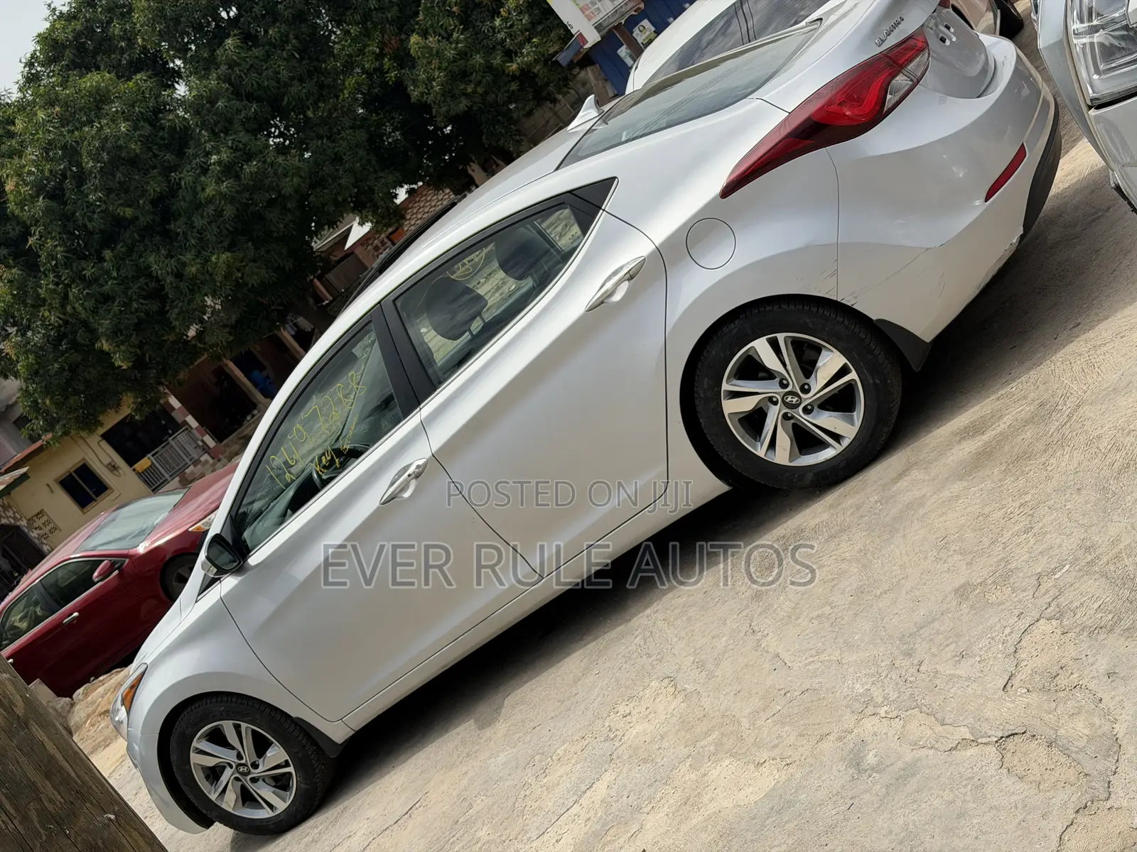 Hyundai Elantra Limited 4dr Sedan (1.8L 4cyl 6A) 2015 Silver