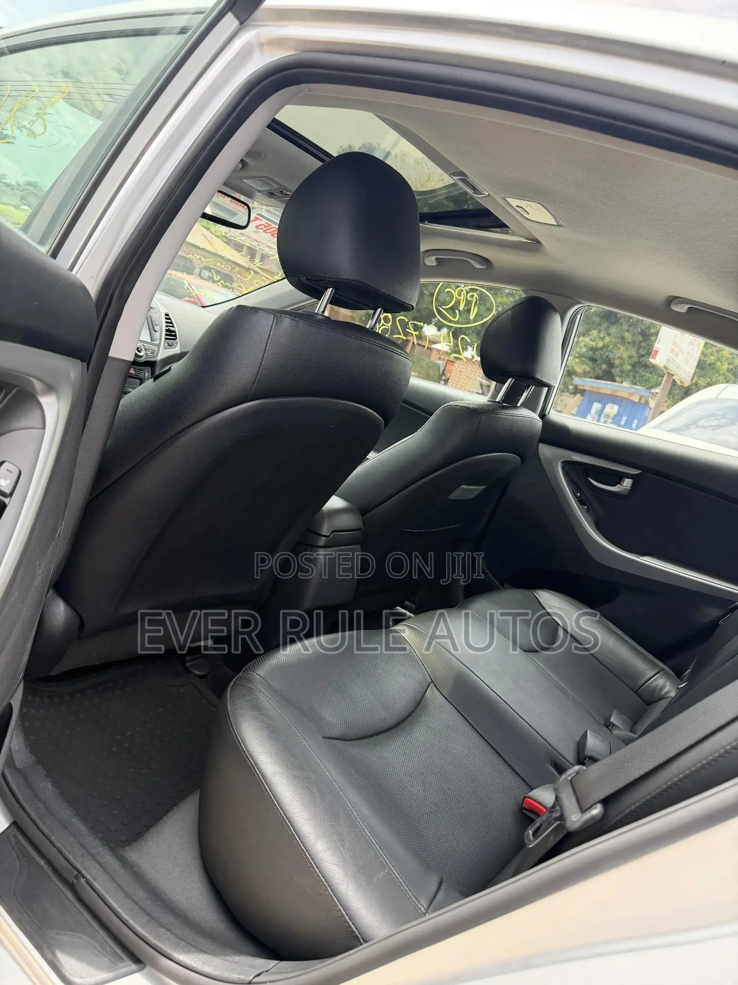 Hyundai Elantra Limited 4dr Sedan (1.8L 4cyl 6A) 2015 Silver