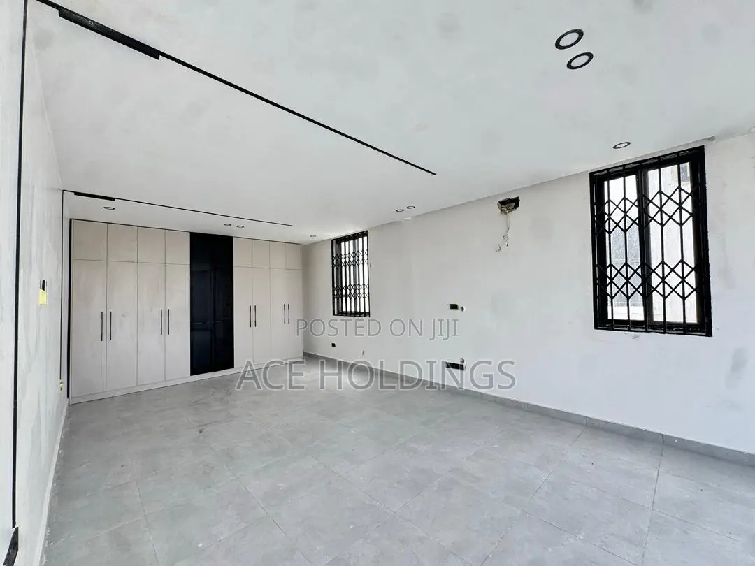 5bdrm Mansion in East Legon Hills for sale