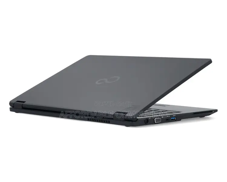 New Laptop Fujitsu 8GB Intel Core i5 SSD 256GB