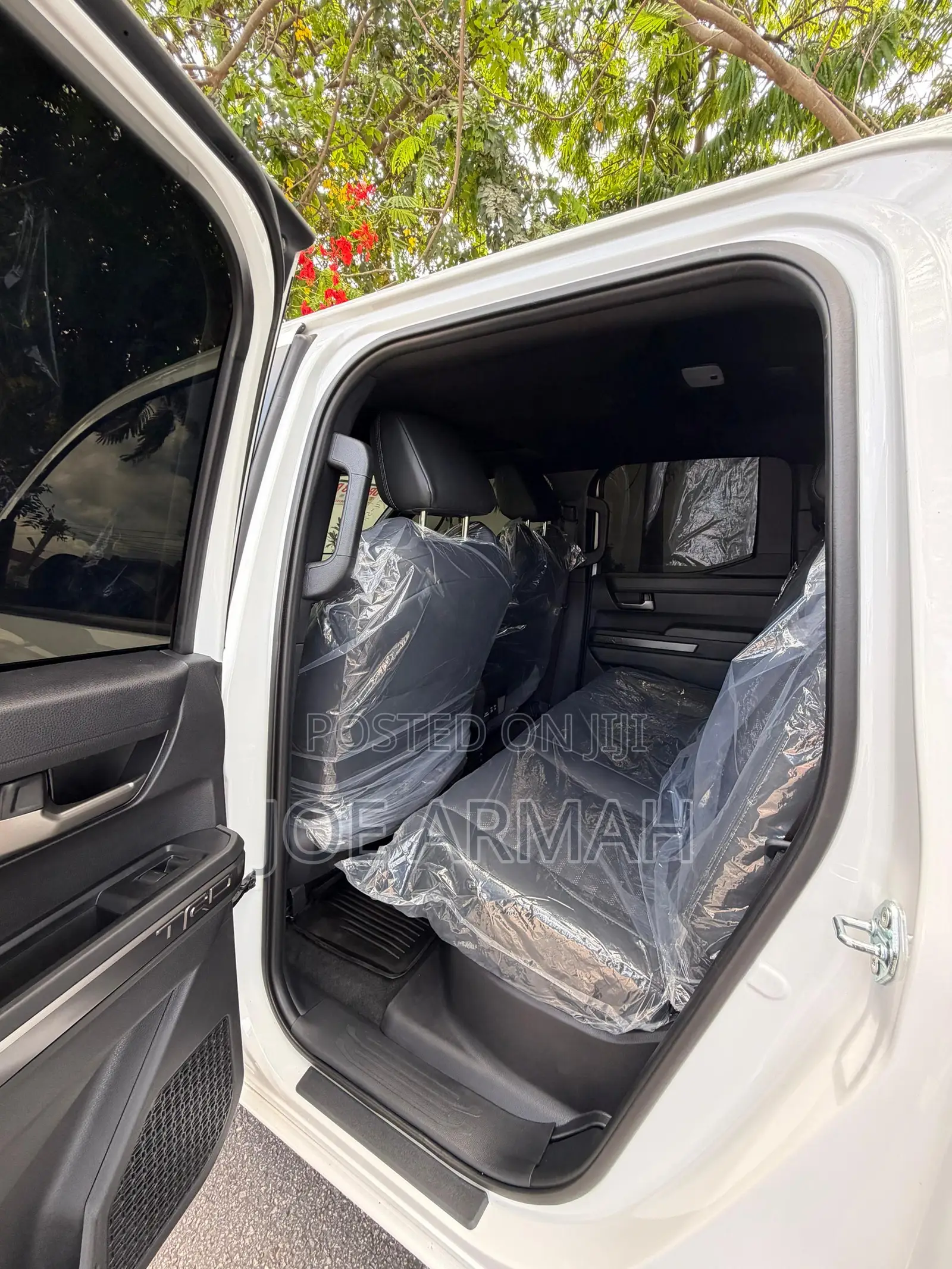Toyota Tacoma 2024 White