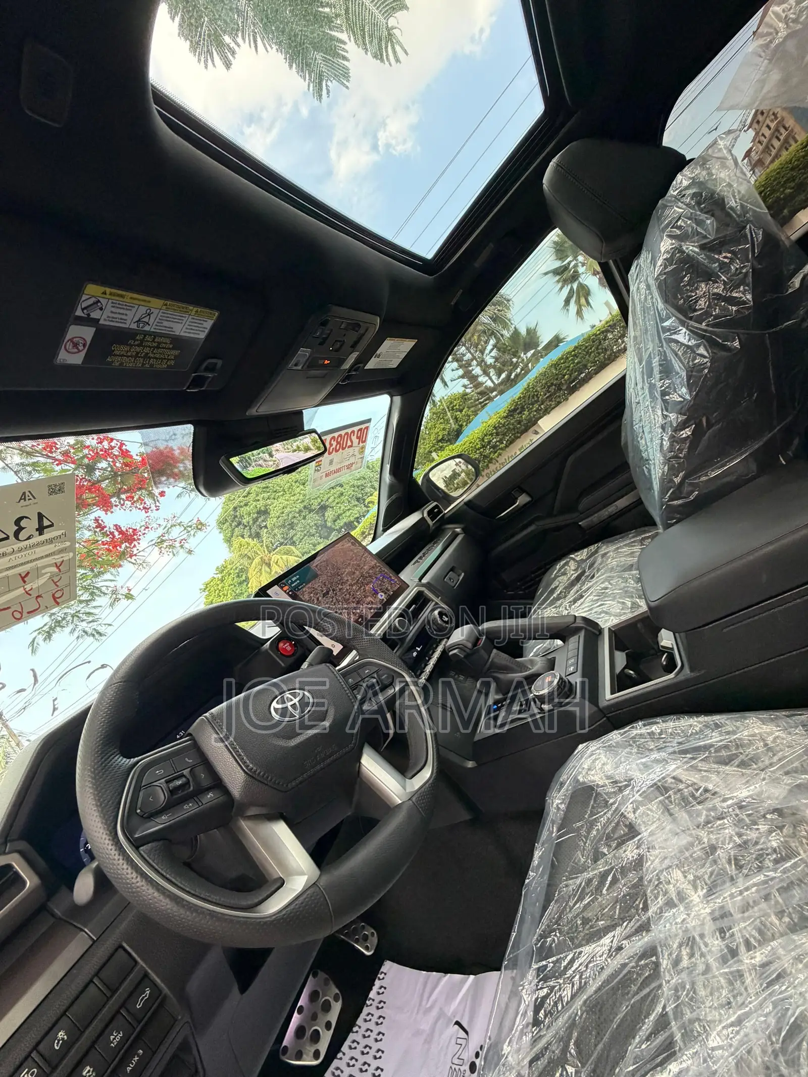 Toyota Tacoma 2024 White