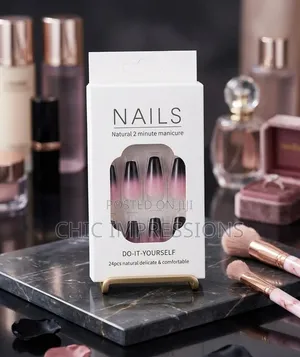 24 Reusable Press On Nails