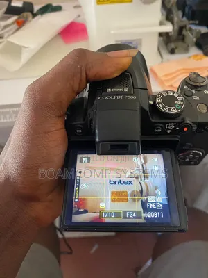 Nikon Coolpix P500