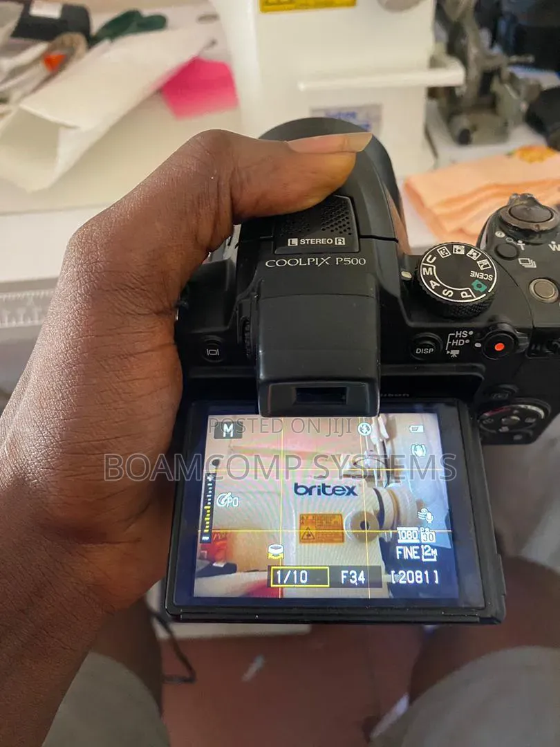 Nikon Coolpix P500