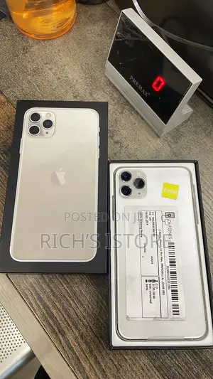New Apple iPhone 11 Pro Max 64 GB Silver