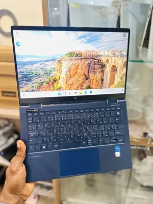 Laptop HP Dragonfly G4 16GB Intel Core i5 SSD 256GB